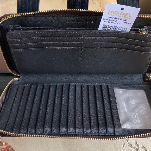 NWT Sleek Michael Kors Jet Set XL Zipper Wallet - Picture 6 of 7